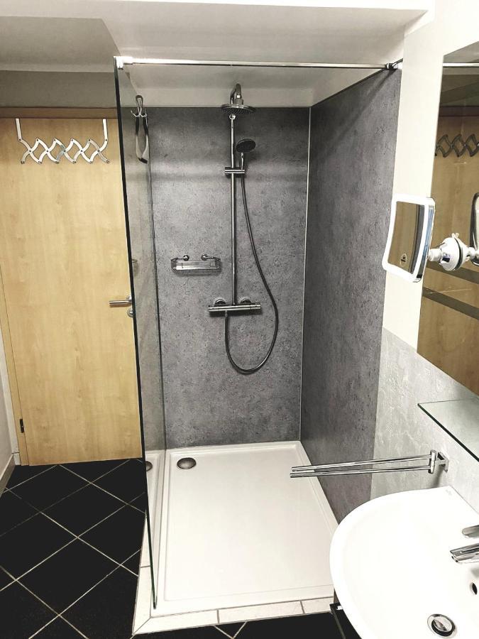 Apartment Schweich-Issel Familie Lentes Neu Renoviert Eksteriør billede